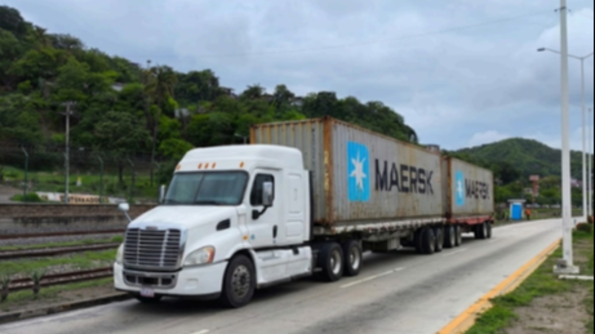 Transporte de contenedores 20' y 40'